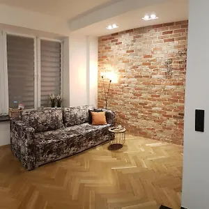 https://apartamenty-planet.warsawhotelspoland.com